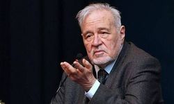 Tarihçi İlber Ortaylı hayatını kaybetti