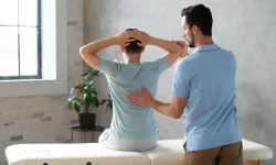 Dijital yaşamın gizli tehlikesi: Boyun fıtığı riski