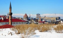 Erzurum’da dondurucu soğuk etkisini gösteriyor!