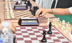 Mamak’ta genç beyinler satranç turnuvasında yarışıyor