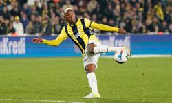 Fenerbahçe, derbiyi kazanarak şampiyonluk yarışını sürdürmek istiyor!