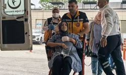 Elini makineye kaptıran işçi hastaneye kaldırıldı