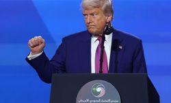 Trump'tan sürpriz çıkış! Suriye yaptırımları kalkıyor