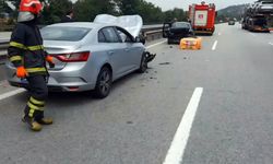Otoyola düşen köpük zincirleme kazaya sebep oldu