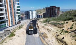 Battalgazi Belediyesi'nden yolları yeniliyor