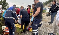 Yolcu minibüsü ile otomobil çarpıştı!