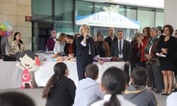 Etimesgut Belediyesi’nden çocuklara hediye