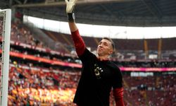 Fernando Muslera, Galatasaray'a gözyaşlarıyla veda etti!