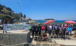 Kuşadası’nda denizin dibinden 1.5 ton atık çıkarıldı!