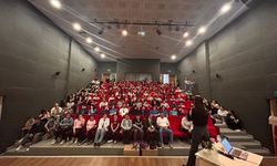 Manisa'da gençler için kaygı ve motivasyon semineri!