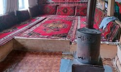 Divriği’de akılalmaz hırsızlık: Duvarı delip girdiler!