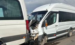 Siverek'te öğretmen servisleri çarpıştı: 28 yaralı!