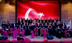 Etimesgut’ta Anneler Günü’ne özel sanat dolu gece