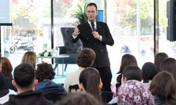 Instagram ve WhatsApp’taki mesajlarımız analiz ediliyor!
