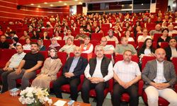 ‘Yuvasız Kadınlar’ Tiyatrosu, Gebze’de ayakta alkışlandı