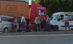 Tarsus'ta kavşakta zincirleme kaza!
