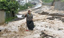 Trabzon Ortahisar’da şiddetli yağış hayatı felç etti!
