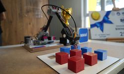 Samsun Atakum Lisesi, endüstriyel robotik kol ile birinci oldu!