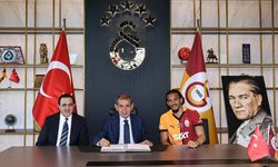Galatasaray, Leroy Sane için imza töreni düzenledi