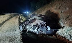 Yolcu otobüsü ile otomobil çarpışması sonucu 1 kişi hayatını kaybetti