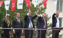CHP lideri Özel, Bayburt'ta iktidarı eleştiri topuna tuttu