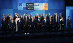 Erdoğan, NATO Zirvesi'nde aile fotoğrafında yer aldı