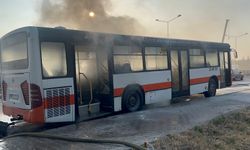 Eskişehir’de belediye otobüsü yandı!