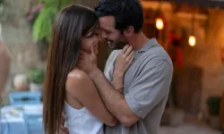 Gözyaşı Kraliçesi dizisinde Hande Erçel ve Barış Arduç
