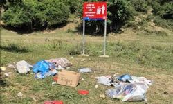 Piknik yapanlara kızan muhtar hendek kazdırdı!