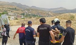 Mardin'de kamyon çukura düştü, yaralılar hastaneye kaldırıldı!