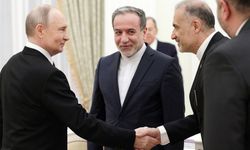 Putin ile Arakçi Kremlin’de bir araya geldi