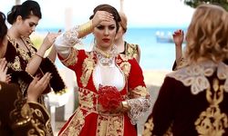 Temenna Nedir? Arnavut Geleneklerinde Saygı ve Kabul Ritüeli!