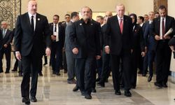 Erdoğan mevkidaşı Pezeşkiyan ile Hankendi'de bir araya geldi