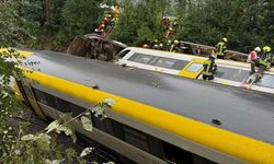 Almanya’da yolcu treni faciası!