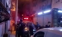 Bursa'da apartman yangını mahalleliyi sokağa döktü!