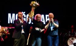 Anadolu Rock’ın Efsanesi Moğollar, festival sahnesinde coşturdu!