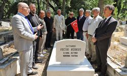 Vecihi Hürkuş kabri başında anıldı
