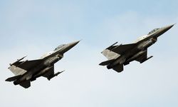 ABD’de F-16 düştü: Pilot fırlatma koltuğuyla kurtuldu