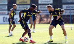 Fenerbahçe, Feyenoord maçı hazırlıklarına devam ediyor