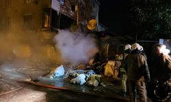 Avcılar’da çorap atölyesinde yangın!