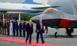 Trump, Alaska’da Putin’i alkışlarla karşıladı