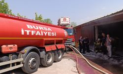 Bursa’da mobilya imalathanesinde yangın!