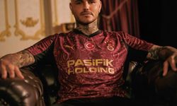 Galatasaray 3. formasını tanıttı!