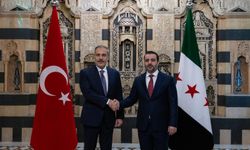Bakan Fidan Suriye'de: Devlet Başkanı Eş-Şara ile görüştü
