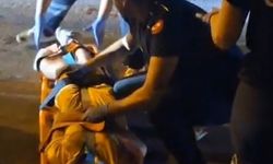 Abla ve kız kardeşi gizlice aldıkları motosikletle kaza yaptı!