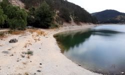 Bolu'da göl 10 metre geri çekildi: Su kıyıyı terk etti!