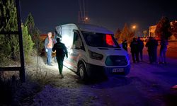 Çukura düşen aracını kurtarmaya çalışırken başına saçma isabet etti!