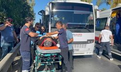 Alanya Konaklı'da tur otobüsü ile yolcu midibüsü çarpıştı: 15 yaralı!