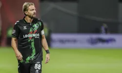 Caner Erkin futbolu bıraktığını açıkladı