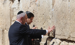ABD Dışişleri Bakanı Rubio, Ağlama Duvarı'nda dua etti
